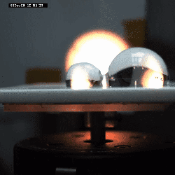 Analysing water droplets merging on International Space Station