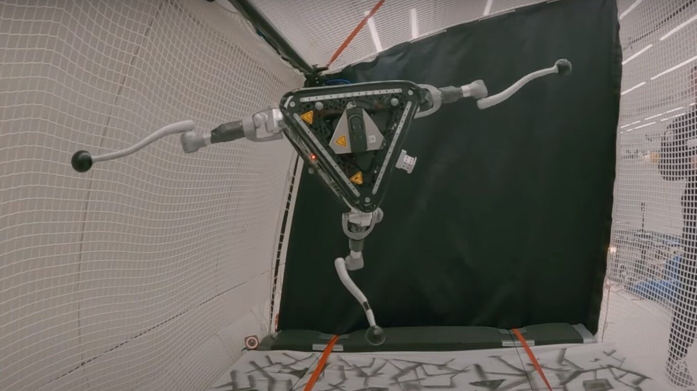 Three-legged asteroid hopper bot tested in zero gravity
