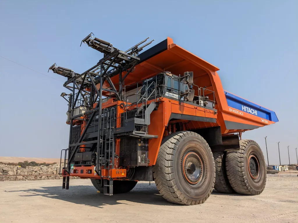 Full battery dump truck in operation at a Zambian mine site. Credit: Hitachi Construction Machinery Co.