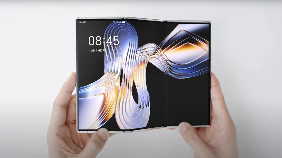 Phantom Ultimate 2 tri-fold phone concept. Credit: Tecno